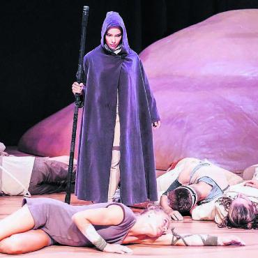 Circus Monti auf Erfolgskurs - Monti auf Rekordkurs: Das spezielle Programm «Contre vents et marées», gegen Wind und Gezeiten, kam beim Publikum sehr gut an. Bild: Archiv/any