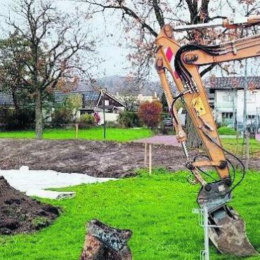 Schulcontainer entstehen - An der Kreisschule Mutschellen sind diese Woche die Bagger aufgefahren. Bild: zg