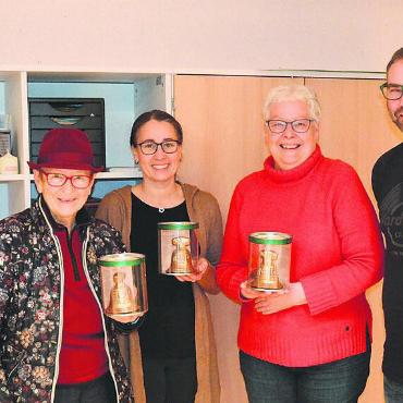 Glocken aus Schokolade - Die Schokoglocken entstanden in Zusammenarbeit von Bäckerei und römisch-katholischer Kirche. Bild: rwi