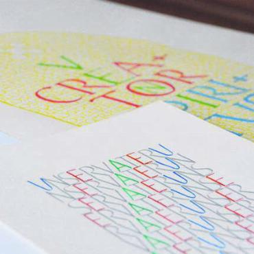 Wie einst die Mönche - Auf Spezialseiten durften die Kalligrafen ihrer Fantasie freien Lauf lassen. Auch Bernhard Jäggi verzierte einige solcher Sonderseiten in der Bibel.
