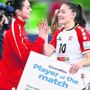 Punkt, Freude und eine Frage - Spielerin des Matches. «Eine schöne Anerkennung», sagt Daphne Gautschi.