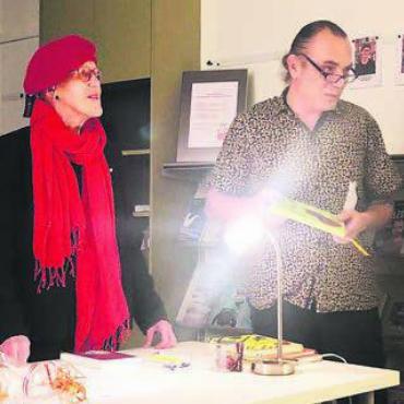 Genuss aus einem Guss - Die Autorin Klara Bosshart und ihr Verleger Claude Portmann. Bilder: mub