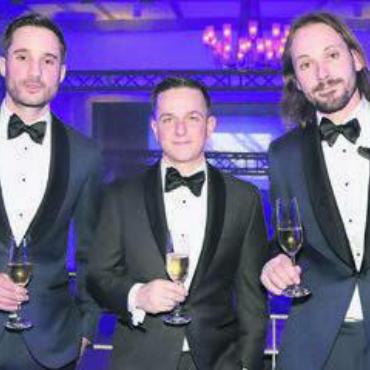 Geschüttelt, nicht gerührt - Sie sorgen auch dieses Jahr für Bond-Feeling im Casino (von links): Adriano Meyer, Raphael Kull und David Meier.