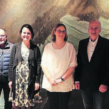 Neuen Präsidenten gewählt - Neu bilden Thomas Kron (von links) als Präsident, Hans-Peter Frey-Räber, Brigitte Keusch, Barbara Egli Scheuber, Thomas Suter-Paulik und Erich Richner-Stalder die Kirchenpflege Muri. Bild: sus