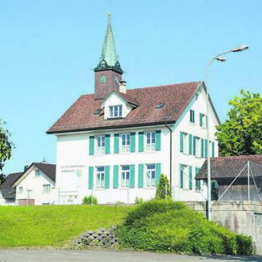Diskussion ermöglichen - Der Gemeinderat möchte auf sechs Quartierstrassen von Islisberg Tempo 30 einführen. Bild: Archiv
