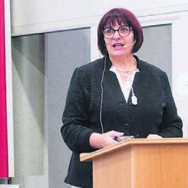 Einigkeit in Merenschwand - Keine Diskussion gibt es bei den von Frau Vizeammann Claudia Dober vorgestellten Traktanden. Bild: sus