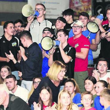 Spannend und ausgeglichen - Die Fans der RS Freiamt sorgten für beste Stimmung. 700 Menschen sind in die Bachmattenhalle gekommen.