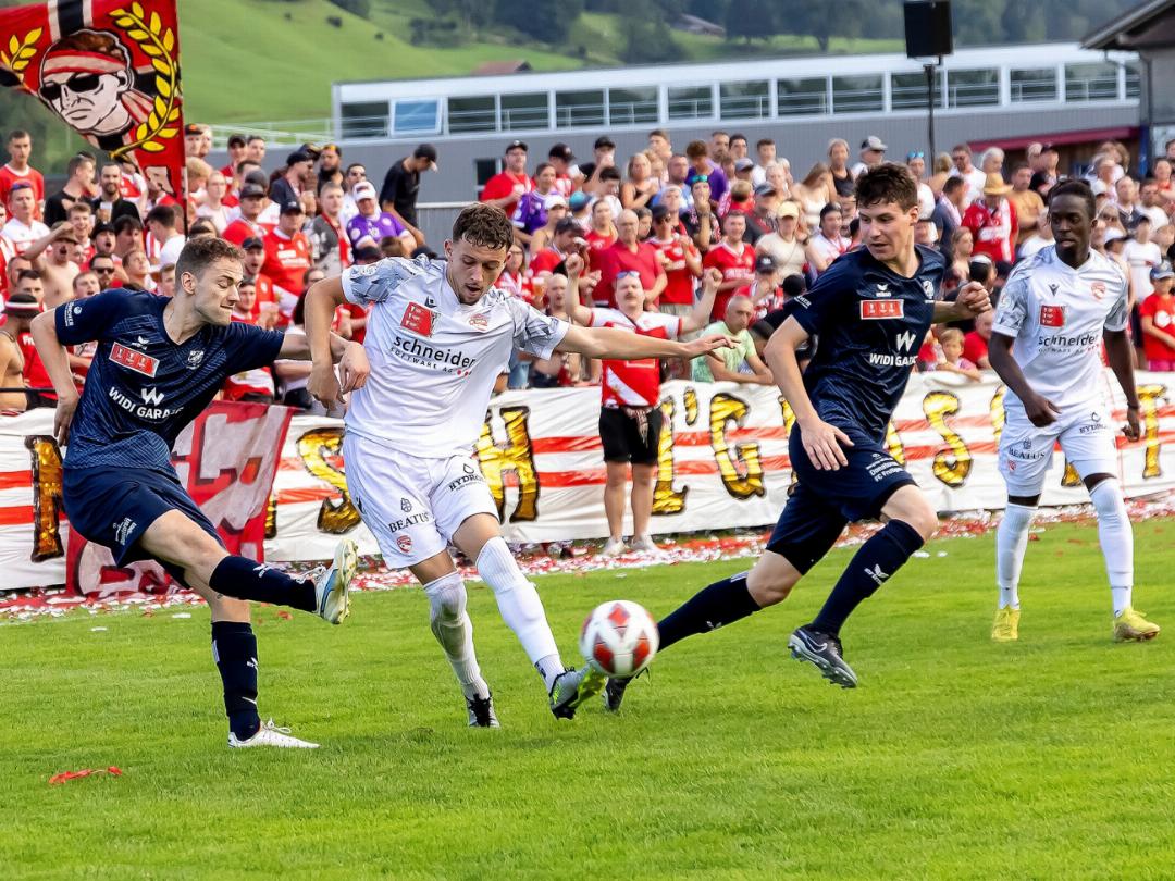 Impressionen vom Spiel FC Frutigen-FC Thun. Bild: Michael Schinnerling