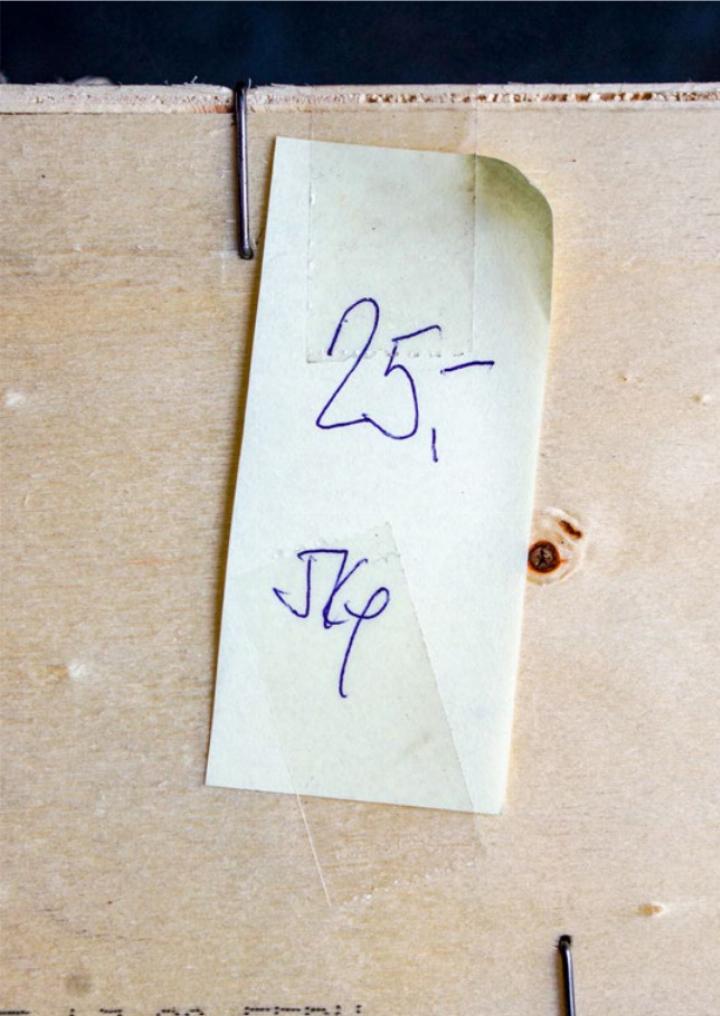 Dieses Preisschild entdeckte der Aprikosenkäufer zum krönenden Abschluss unter der H arasse – für die er 30 Franken gezahlt hatte. BILD: ZVG