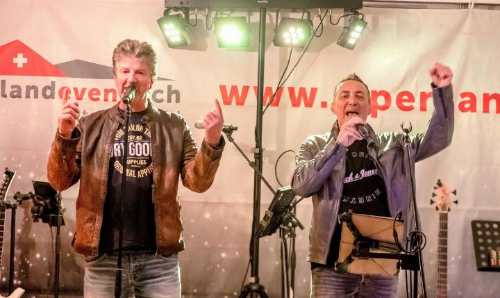 1: Pesche Friedli und Röschu traten als «Trumpf» auf.