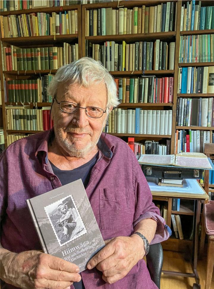 Christian Bärtschi mit seinem neusten Werk «Hiimwäga». BILD: TONI KOLLER