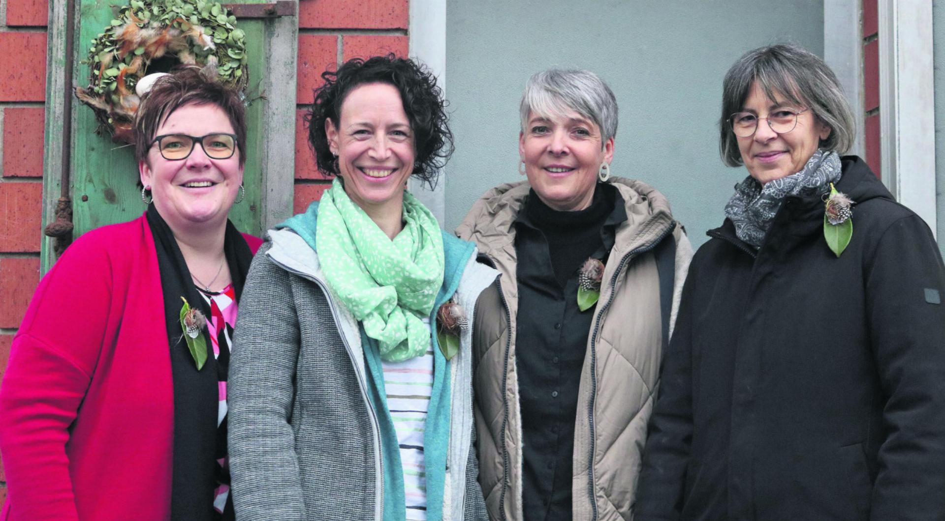 Karin Amstutz, Michèle Merkli, Priska Häfliger und Bianca Dommen feiern das fünfjährige Jubiläum (von links).