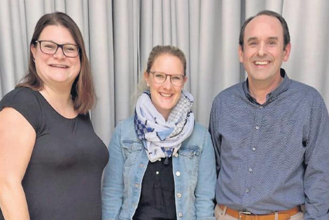 Langjährige Mitgliedschaft von Stephanie Keusch, Jasmin Ambauen und Manfred Hartmann (von links). Fotos: zVg