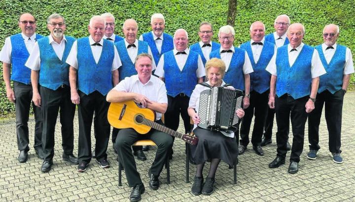 Das Männerriege-Chörli Sins/Auw begeisterte mit bekannten Melodien. Foto: zVg