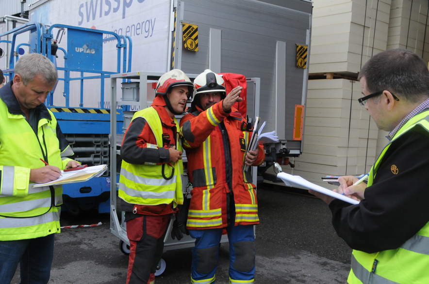 Feuerwehrübung Swisspor Boswil