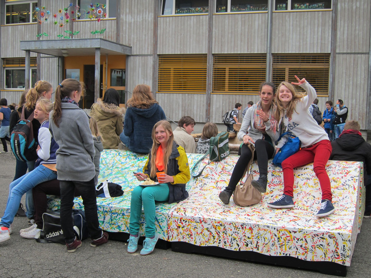 Schulcenter Halde, Einweihungsparty Pausenplatz