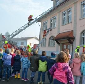 Hilfe, das Schulhaus brennt