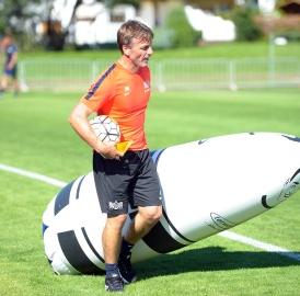 Fussball: Kern zum FCW