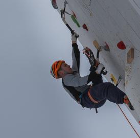 Klettern: Kevin Huser wird Dritter