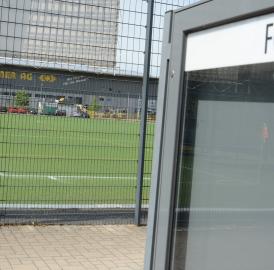 Start zum Ersatz des Kunstrasens