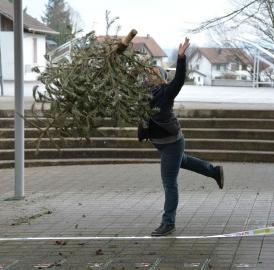 Bünzen: Weihnachtsbäume flogen durch die Luft