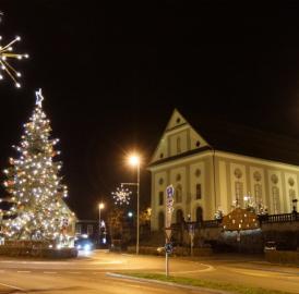 Weihnachtsbeleuchtung ist bereit
