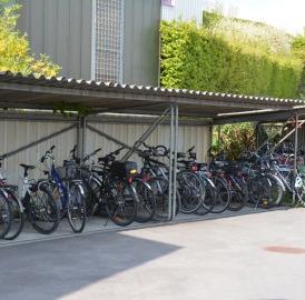 Neue Veloständer beim Bahnhof Boswil-Bünzen