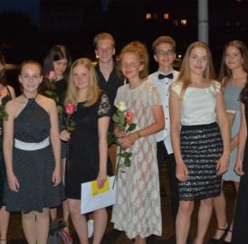 100 Bezschüler verabschiedet