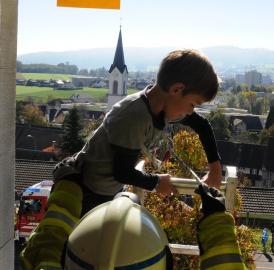 Feuerwehr Wohlen übt in Dottikon