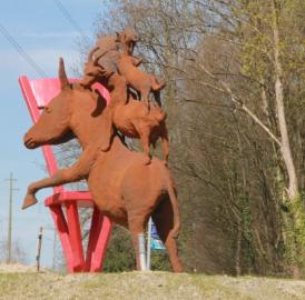 Kreiselschmuck ist platziert