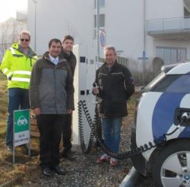 Berikon: Tankstellen für Elektroautos