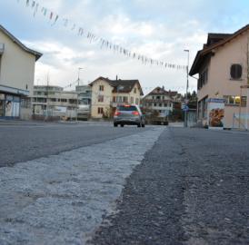 Muri: Deckbelag der Zürcherstrasse fehlt