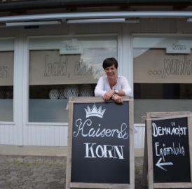 Mit Charme, Kaiser und Korn