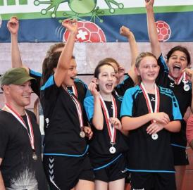 Berikon: Silber für Handballmädchen