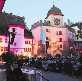 Neu auch mit Rock und Pop