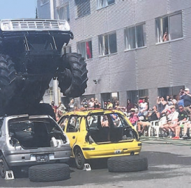 Hollywood-Stunt auf der Kartbahn