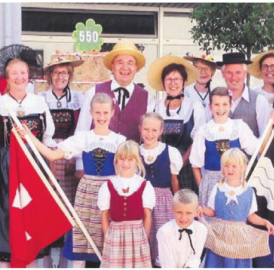 Mit übergrosser Rüeblitorte