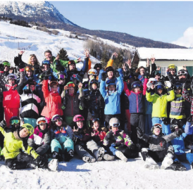 Villmerger Schüler im Savogniner Schnee