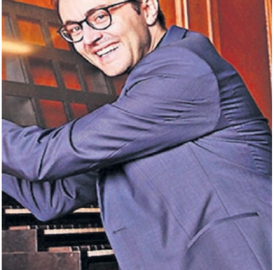 Gefragtester Organist gibt ein Konzert