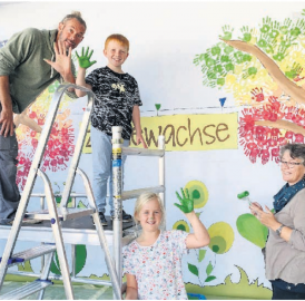 Schule Waltenschwil wächst farbig