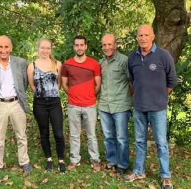 53 Schützen am Königsausstich