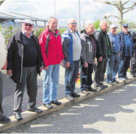 Villmerger Senioren spielen neu Petanque