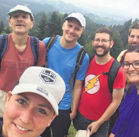 Wandern und Hornussen