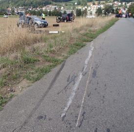 Wohlen: Kollision auf Nutzenbachstrasse 