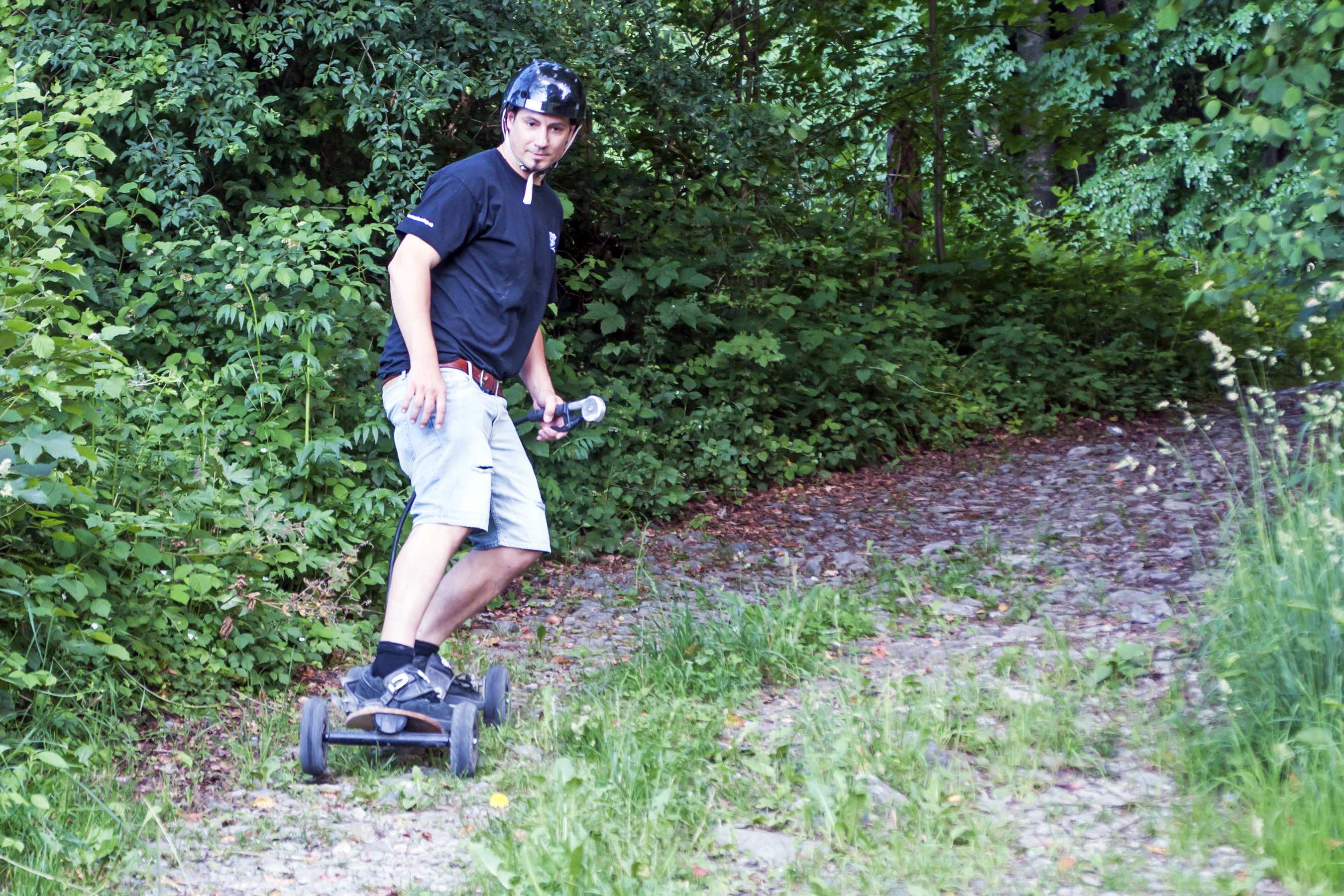Mountainboarding: Ein «Bergbrettler» kommt ohne Schnee aus