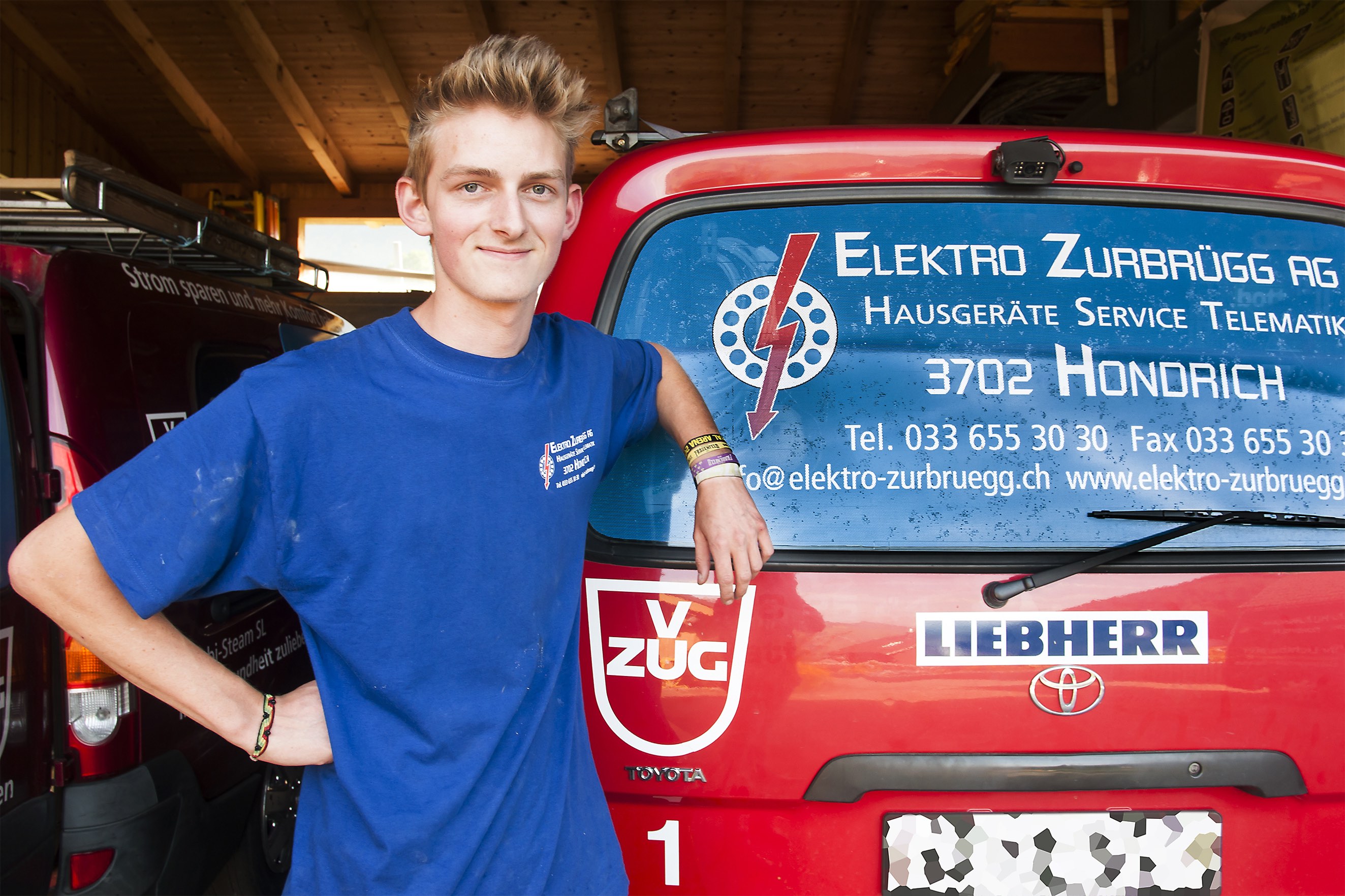 Bester Montage-Elektriker im Oberland