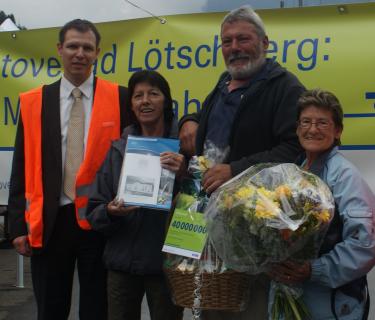 Vierzigmillionster Kunde beim Autoverlad Lötschberg