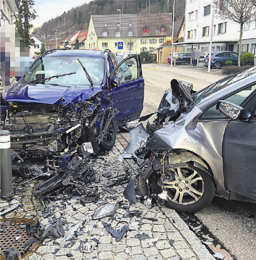 Frontalkollision nach Überholmanöver