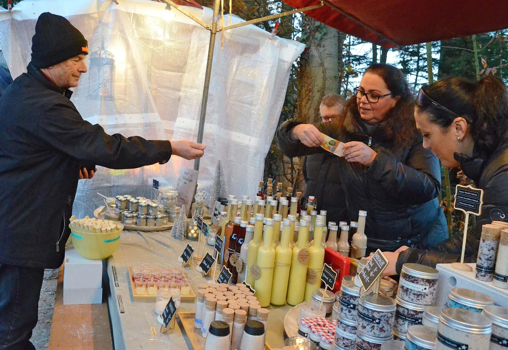 Es weihnachtete schon sehr im Birreter Wald 