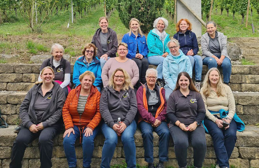 Frauen auf Wanderschaft